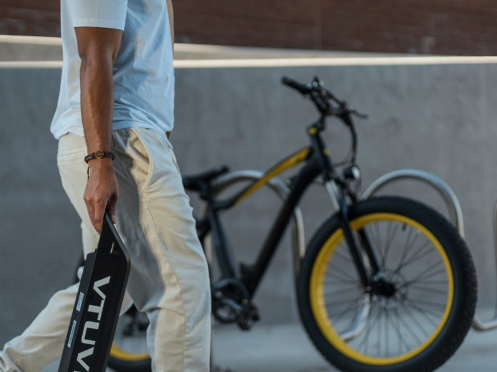 Picture of The Ultimate Guide to eBike Battery Charging & Maintenance | VTUVIA EBIKE