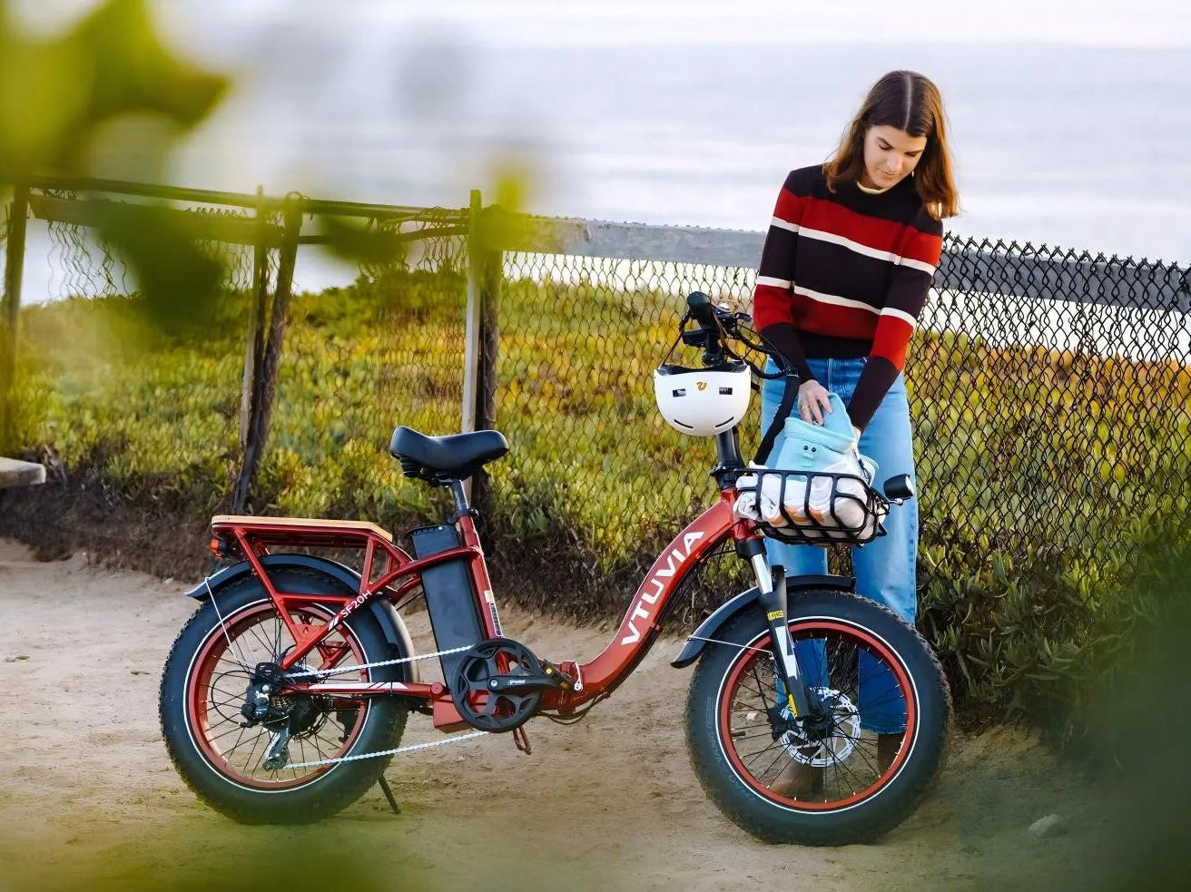 SF20H foldable electric bike with front basket for groceries and daily essentials