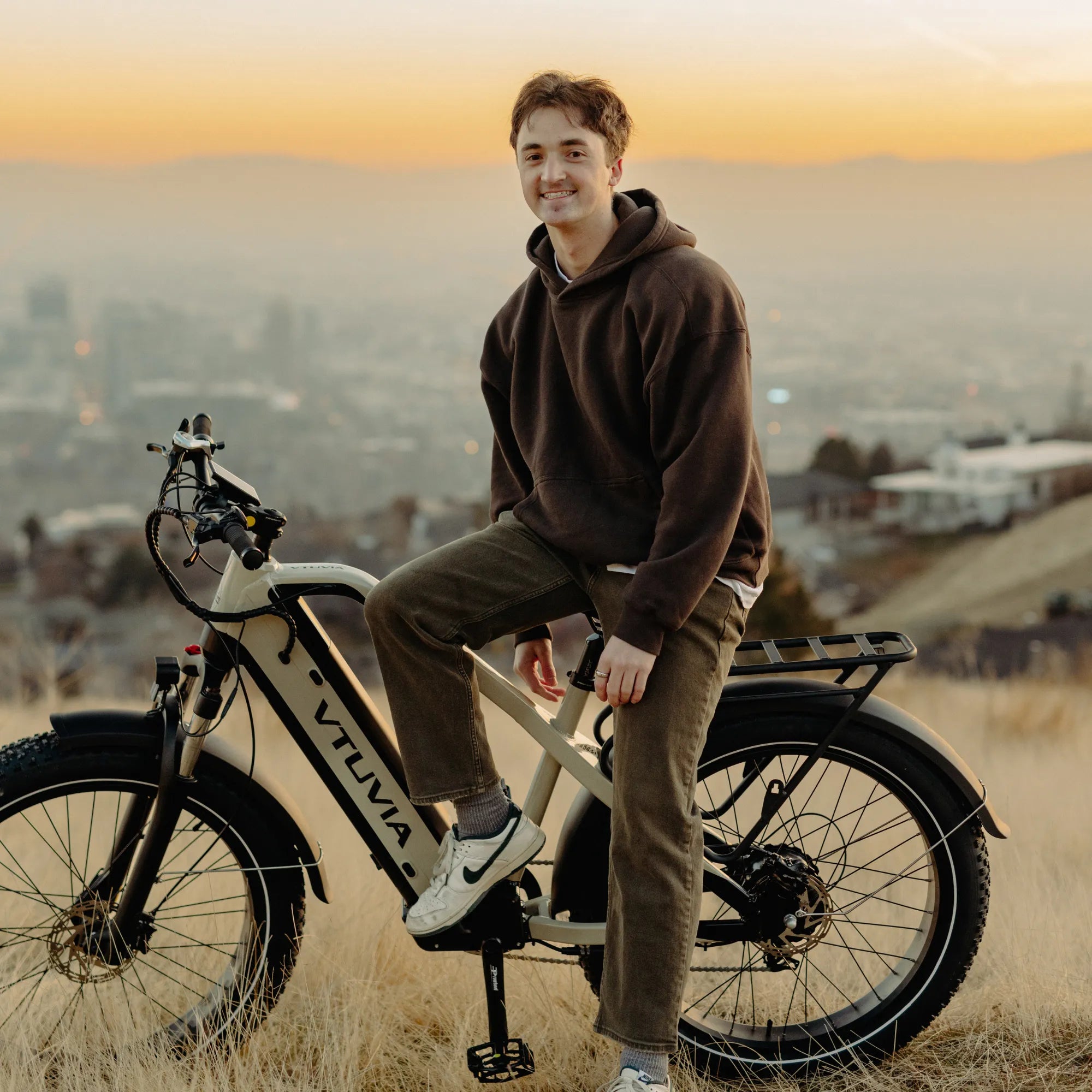 VTUVIA Gemini dual battery e-bike for hunting, commuting, and adventure