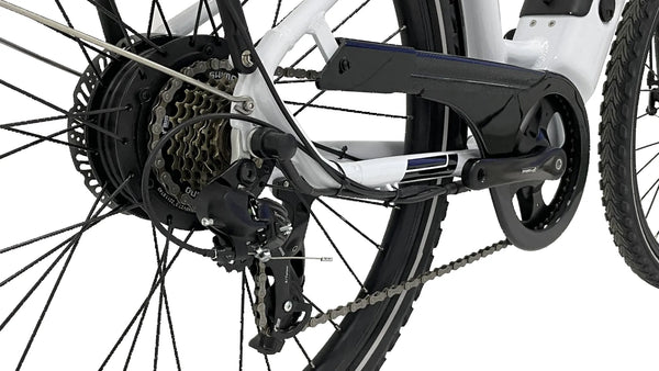 Shimano 7-speed drivetrain on the VTUVIA GIRAFFE e-bike